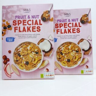 M & S Fruit & Nuts Special flakes