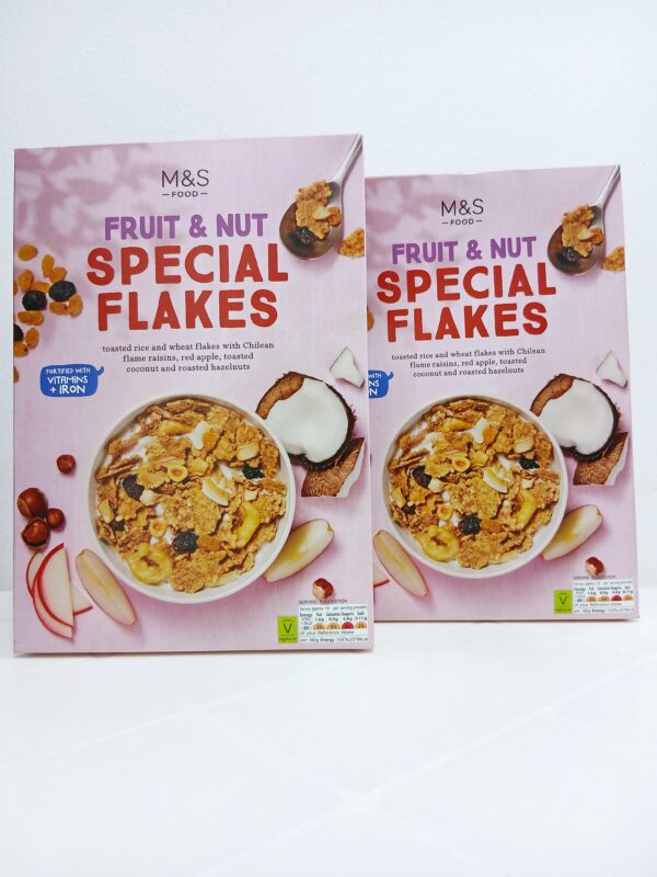M & S Fruit & Nuts Special flakes