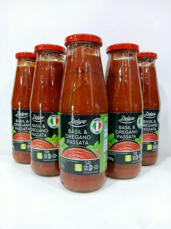 Deluxe Basil & Oregano Passata